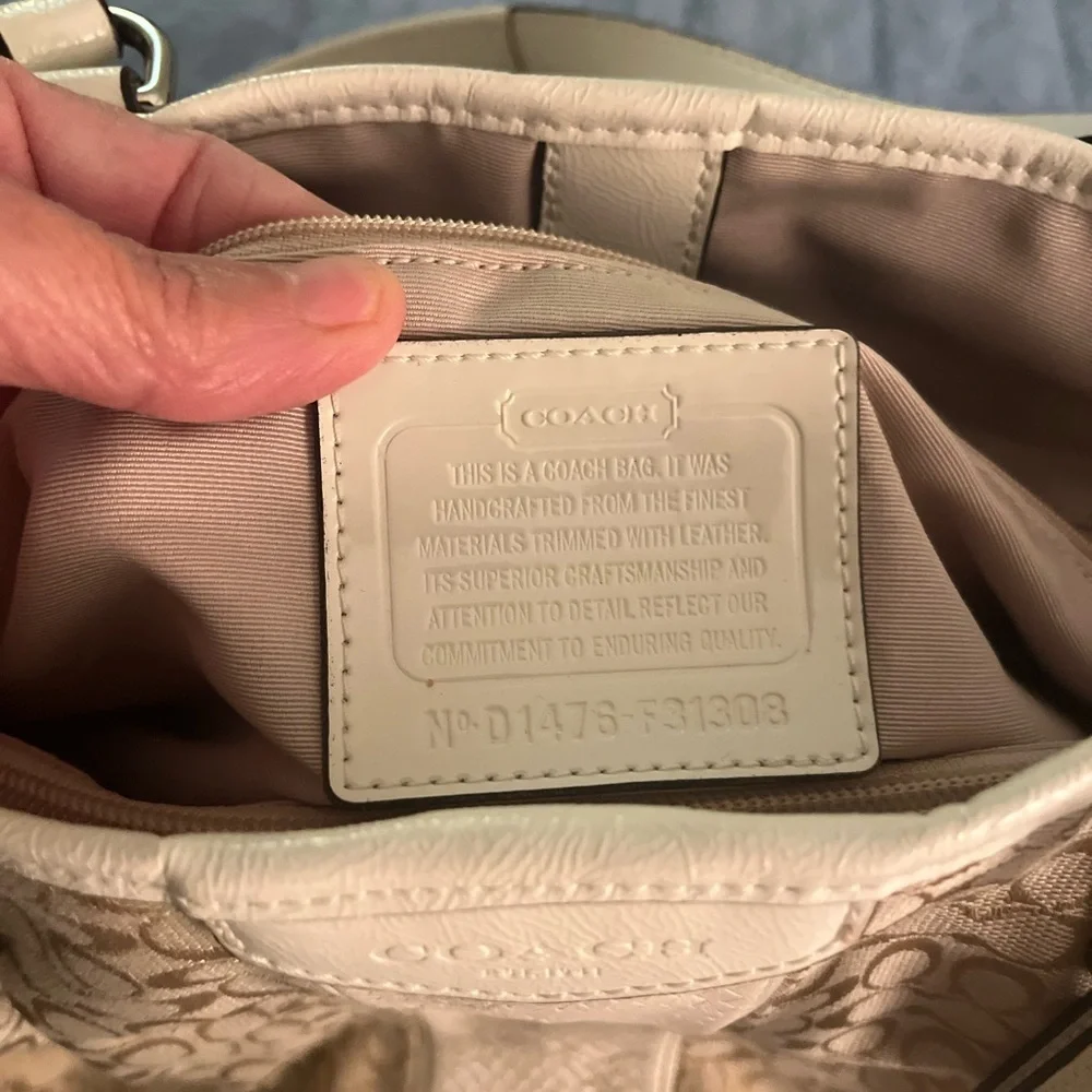 Coach Devin Beige Signature Shoulder Bag
